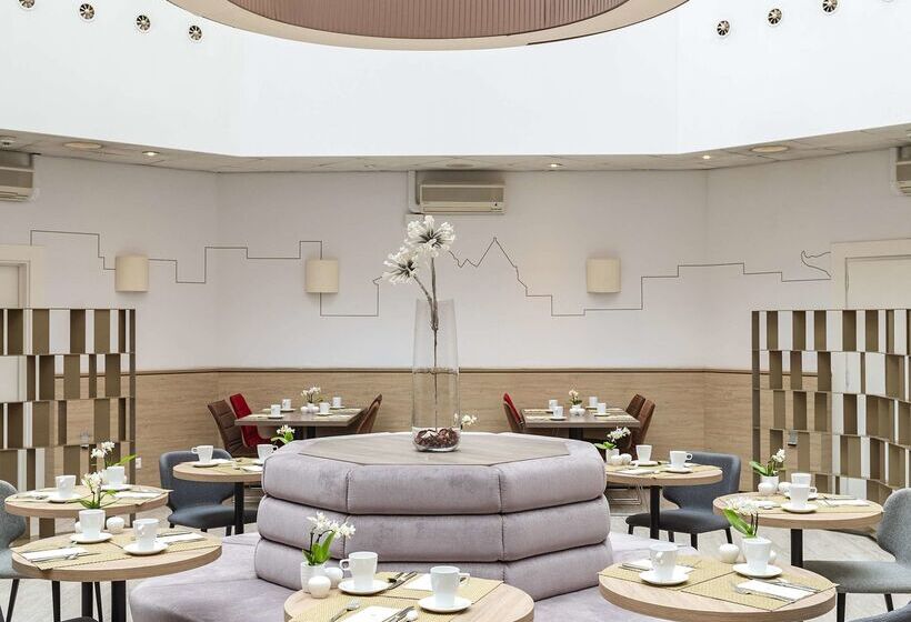 هتل NH Geneva Airport