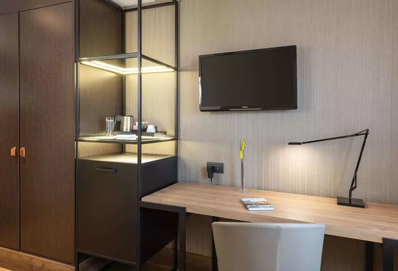 هتل NH Geneva Airport