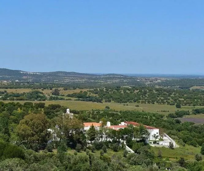 هتل Pousada Convento De Arraiolos
