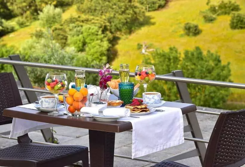 هتل Pousada Convento De Arraiolos