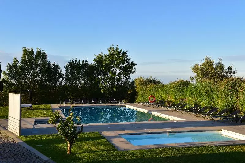 هتل Pousada Convento De Arraiolos