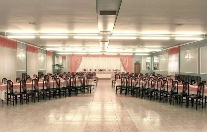 Отель Restaurant Royal