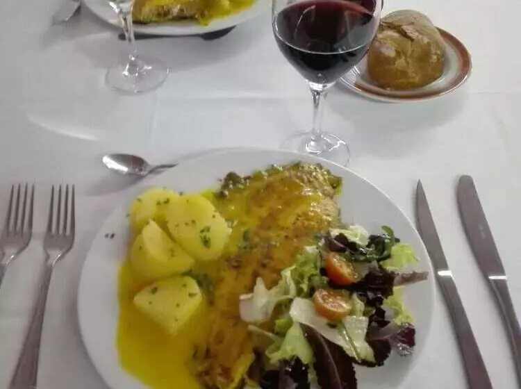 Отель Restaurant Royal