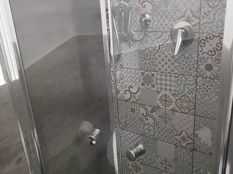 هتل Rubino Guest House