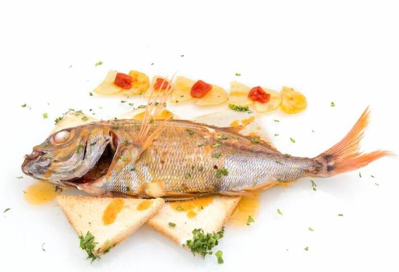 هتل Weber Ambassador