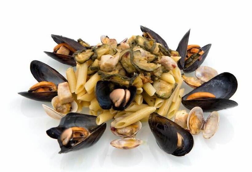 هتل Weber Ambassador