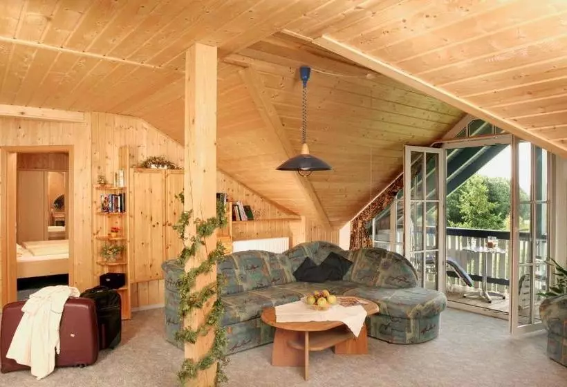 Retkeilymaja Landhaus Brummer