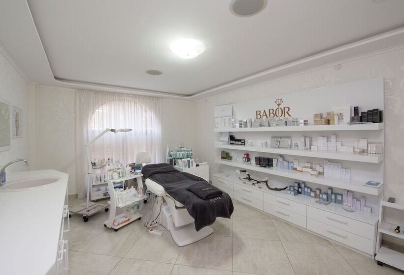 Apartments In Complex Poseidon