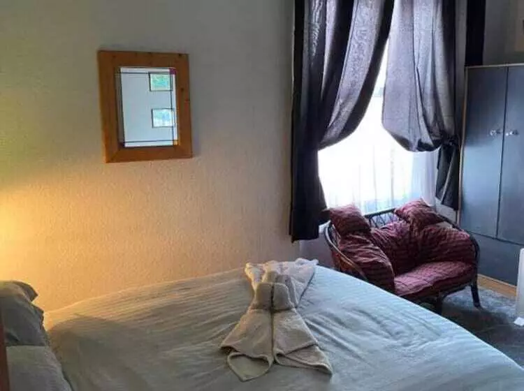 پانسیون The Barley House