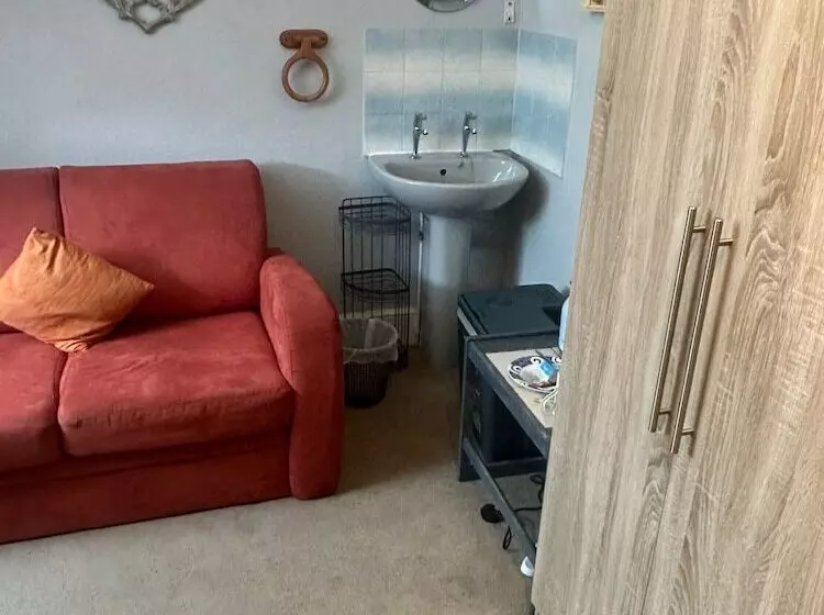 پانسیون The Barley House