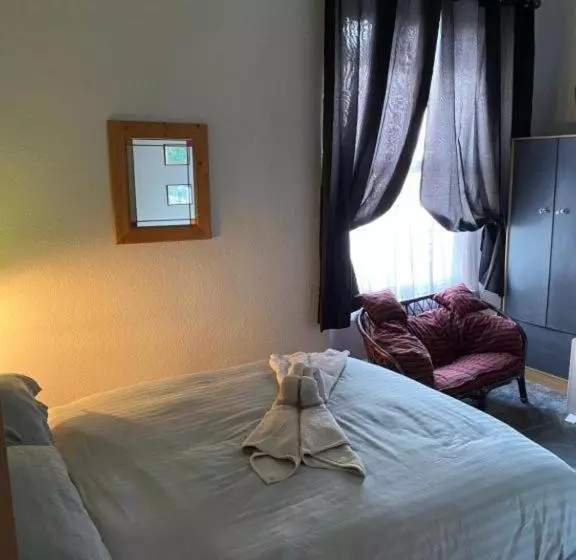 پانسیون The Barley House