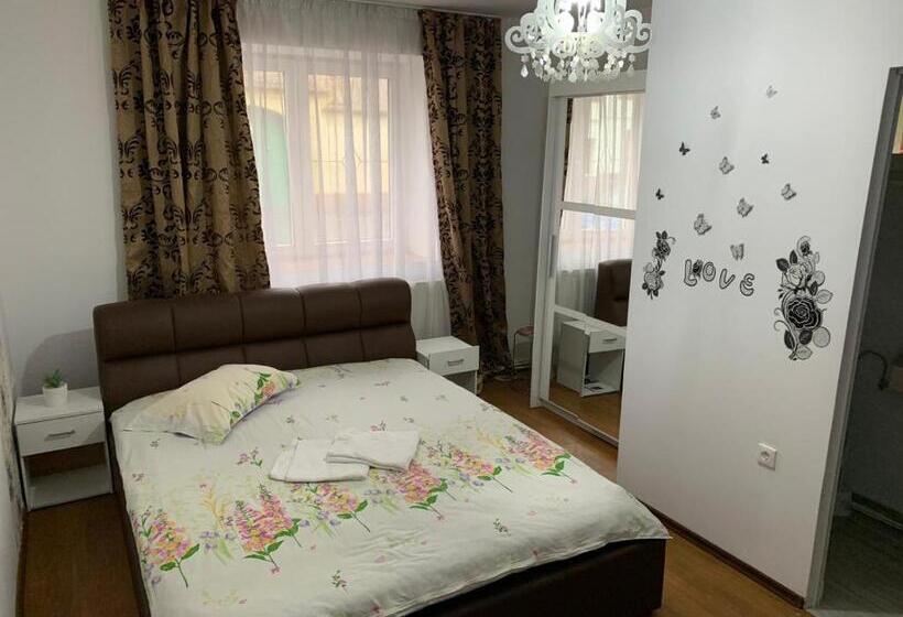 پانسیون Unser Haus