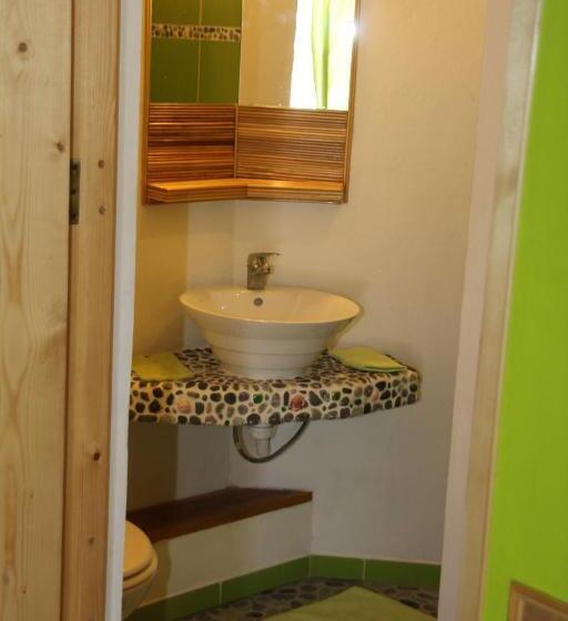 هاستل Casa De France