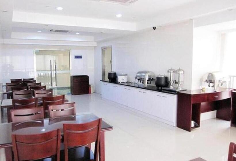 Отель Greentree Inn Changshu Zhaoshangcheng Express