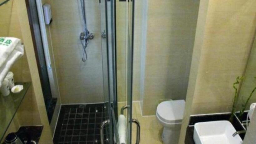 Отель Greentree Inn Changshu Zhaoshangcheng Express