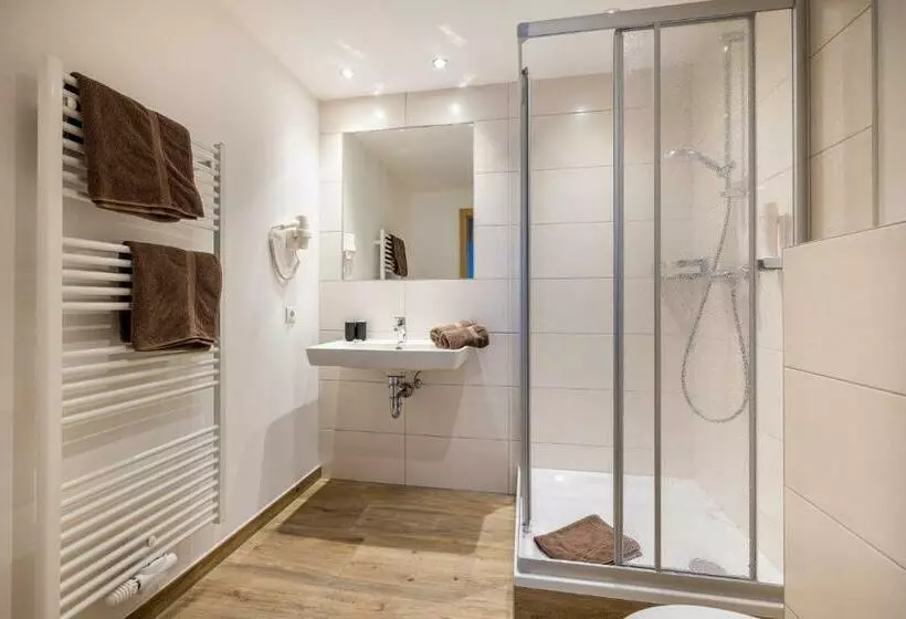 ペンション Der Alpenblick