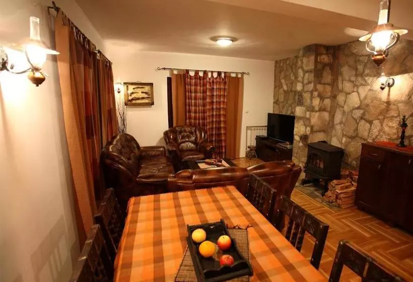 پانسیون Family Apartments