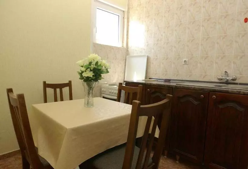 پانسیون Rooms & Apartments Anka