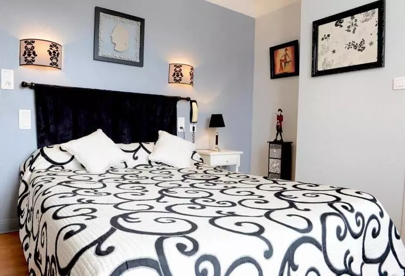 ホテル Hôtel Le Trinquet