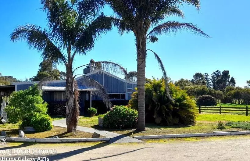 101 Oatlands