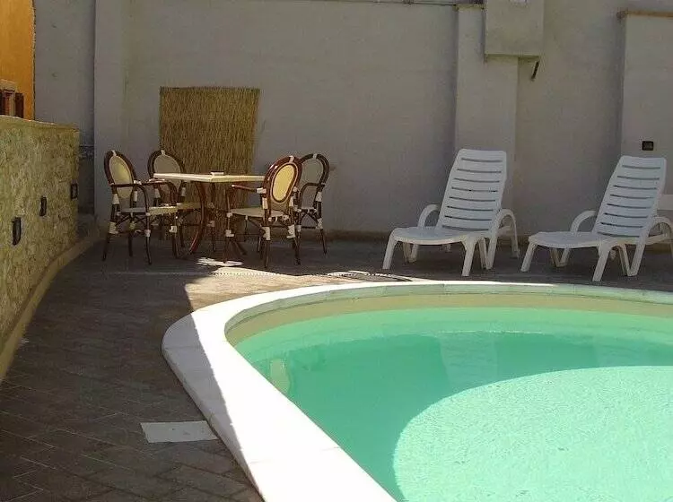 호텔 Antica Dimora Alla Rocca