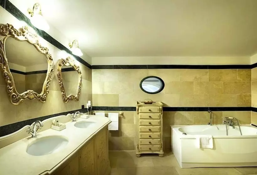 호텔 Antica Dimora Alla Rocca