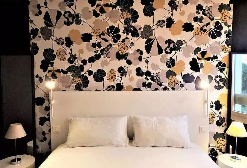 Brit Hotel Marseille Aéroport