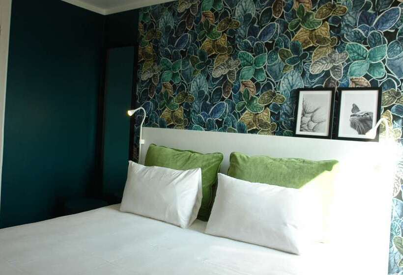 Brit Hotel Marseille Aéroport