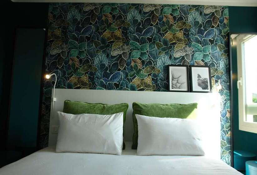 Brit Hotel Marseille Aéroport