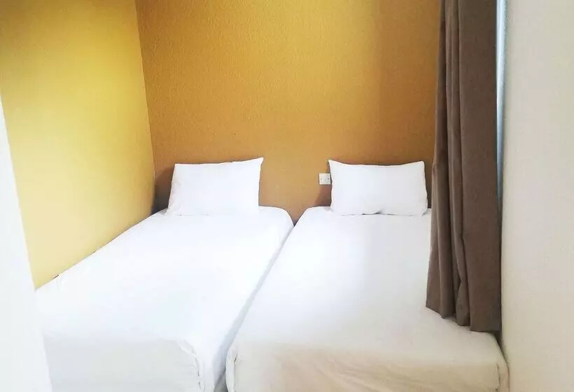 Brit Hotel Marseille Aéroport