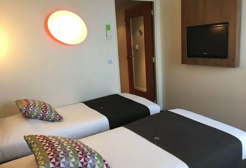 هتل Campanile Marne La Vallee  Bussy Saint Georges