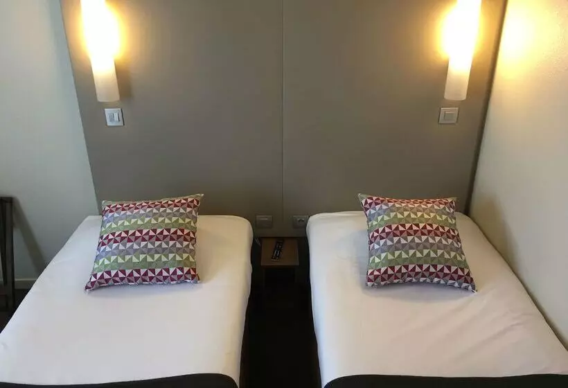 هتل Campanile Marne La Vallee  Bussy Saint Georges