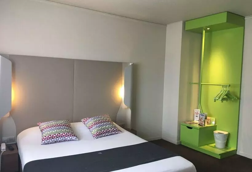 هتل Campanile Marne La Vallee  Bussy Saint Georges