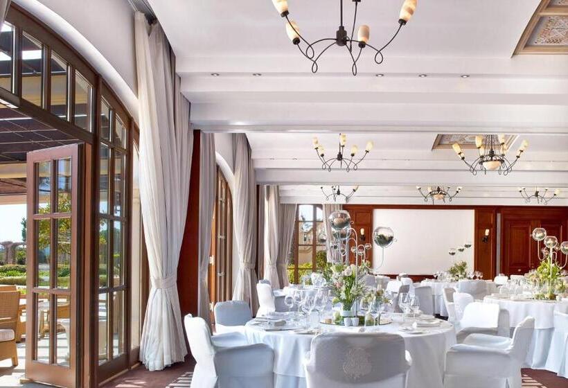 The St. Regis Mardavall Mallorca Resort