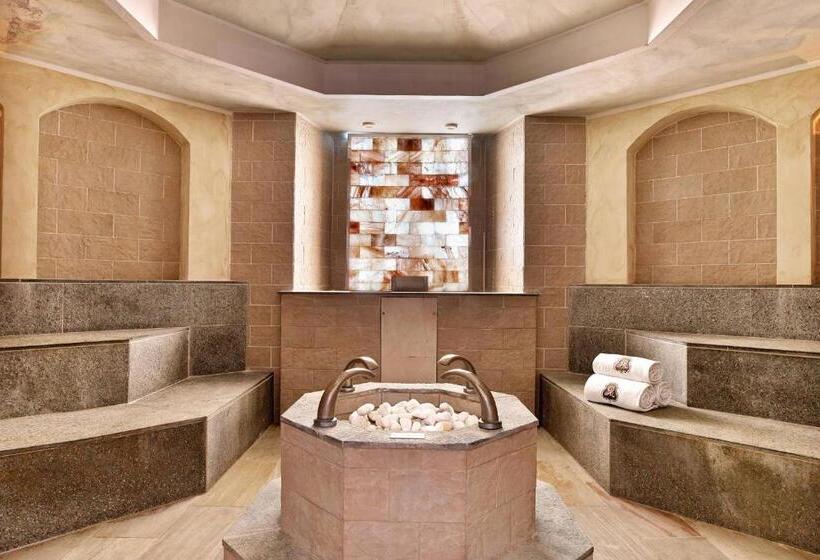 The St. Regis Mardavall Mallorca Resort