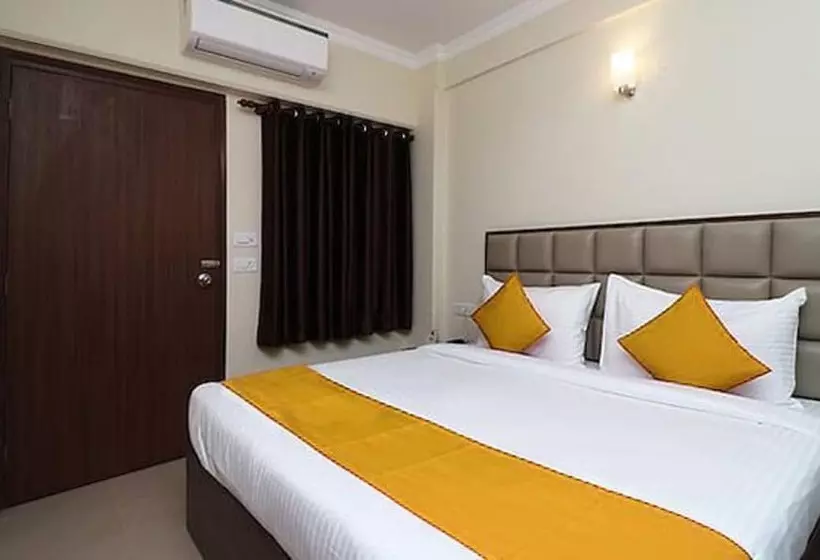 ホテル Fabexpress Central Plaza