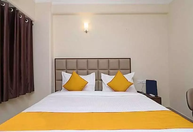 ホテル Fabexpress Central Plaza