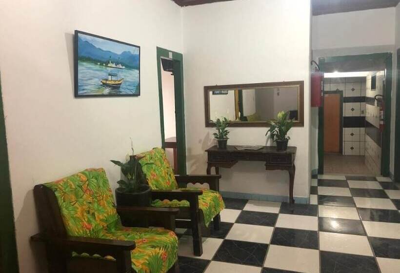 هتل Pousada Brasileirinho