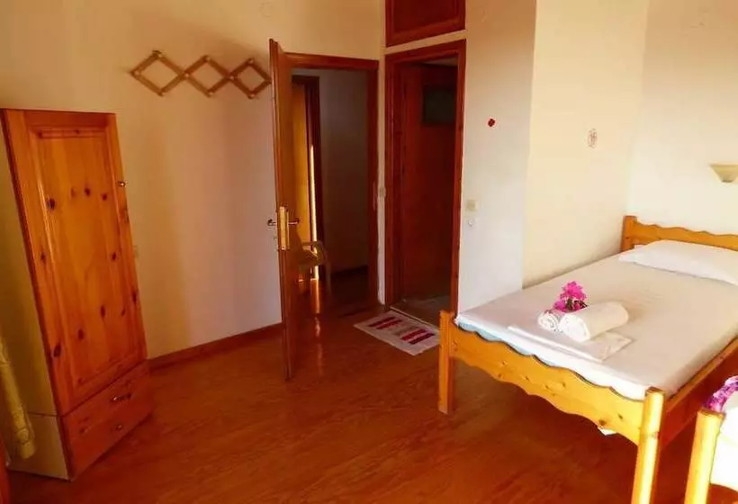 پانسیون Amazing Seaview Studio Close To The Beach