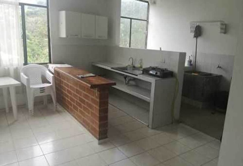 هاستل Hostal La Vega