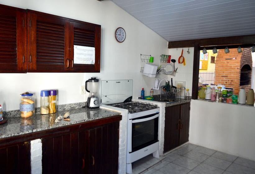 Отель Cabo Frio Fun Hostel