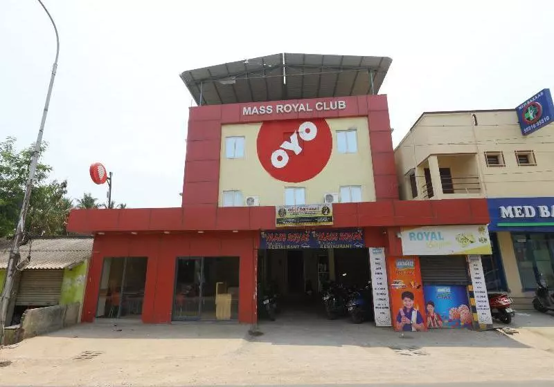 Hotelli Royal Mass Club By Oyo Rooms