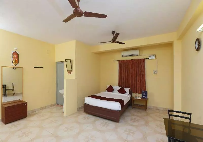 Hotelli Royal Mass Club By Oyo Rooms