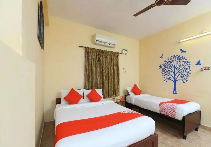 Hotelli Royal Mass Club By Oyo Rooms