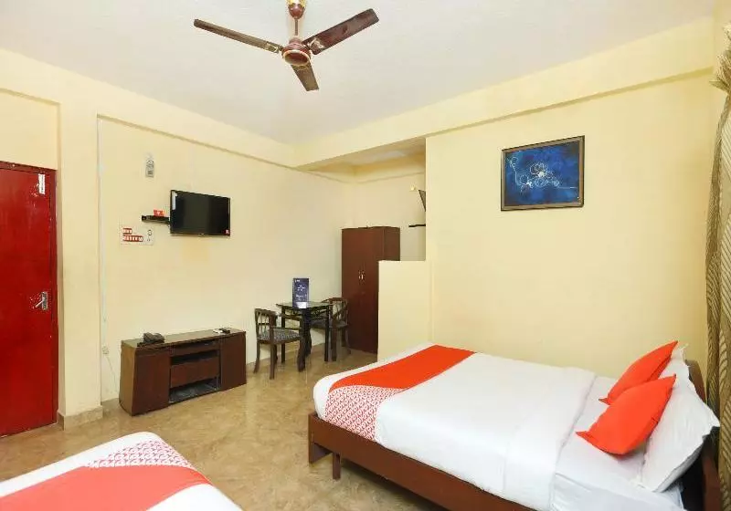 Hotelli Royal Mass Club By Oyo Rooms
