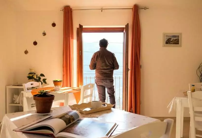 L&b Bed And Breakfast