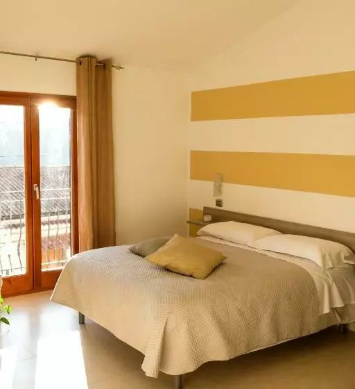 L&b Bed And Breakfast