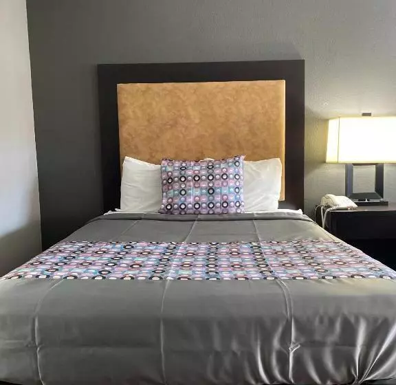 Motelli Island Suites Bay City