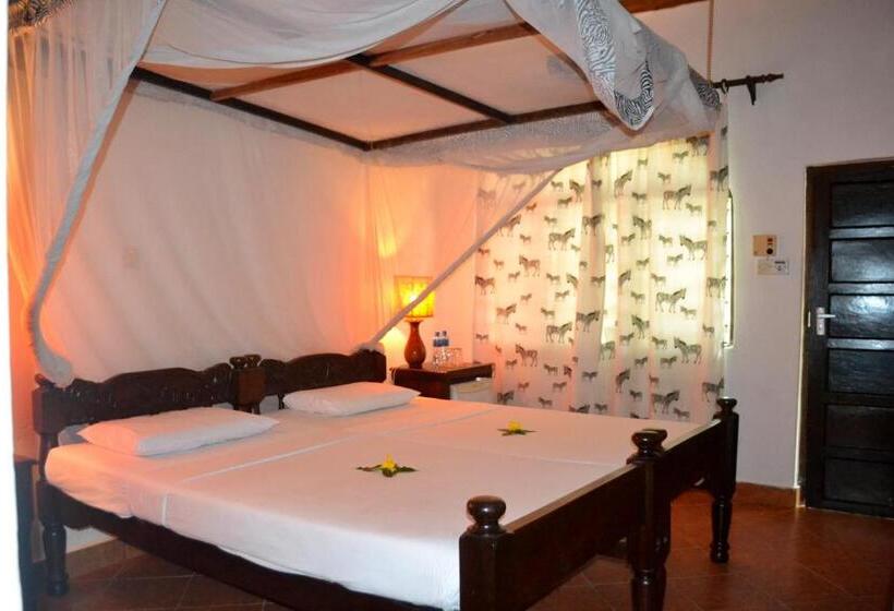 استراحتگاه Aquarius Club