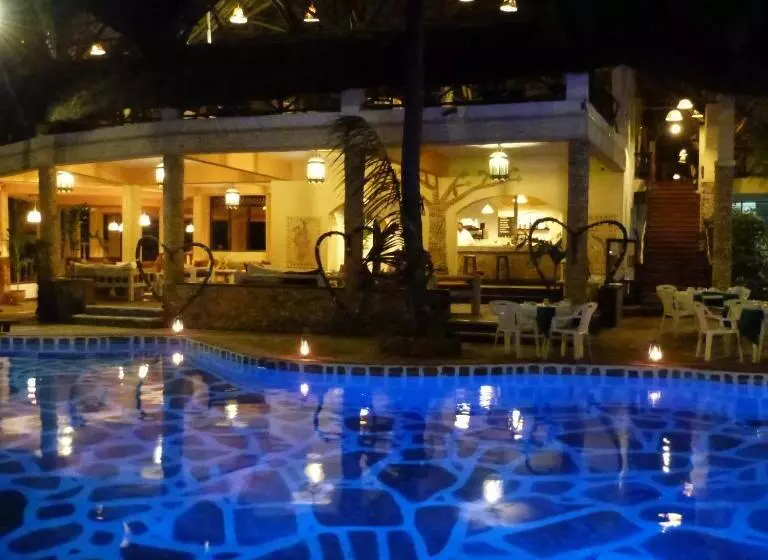 استراحتگاه Aquarius Club